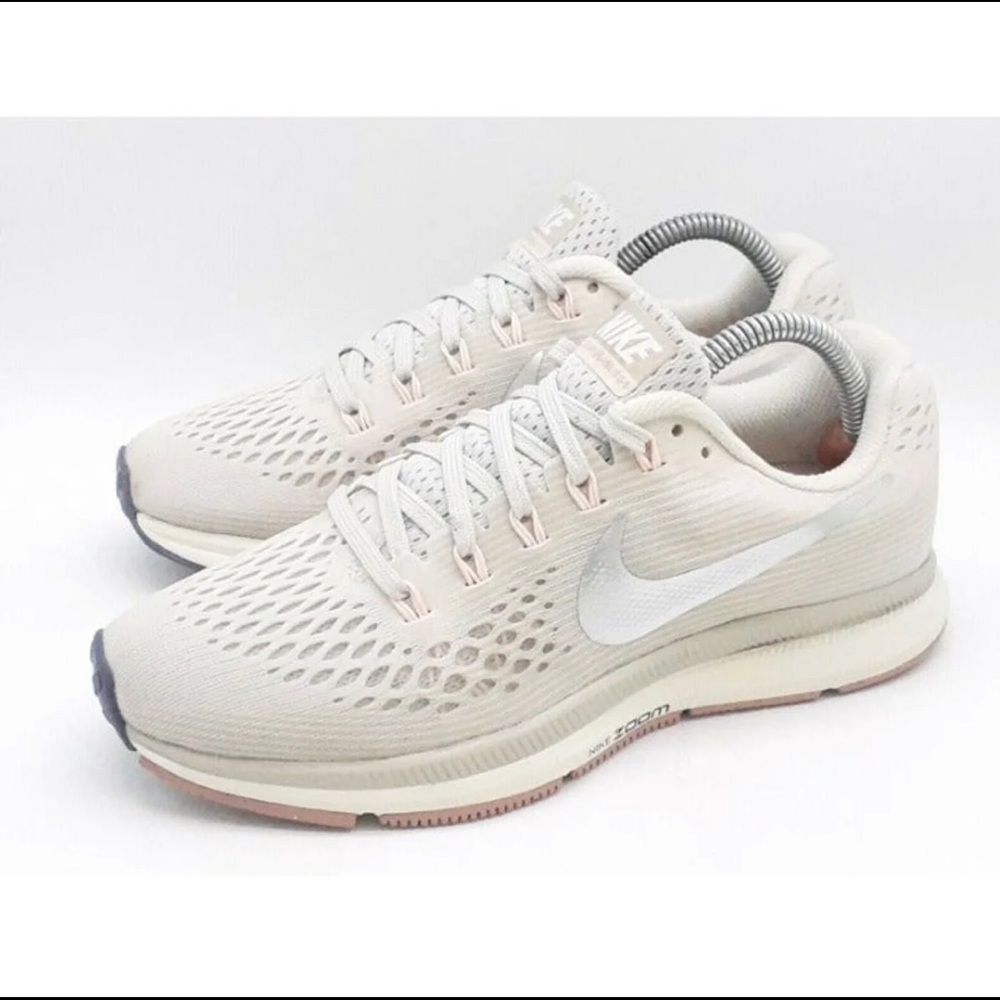 SOLD Ⓜ️ Nike Zoom Pegasus